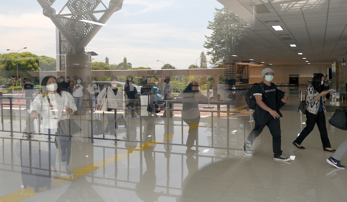 Bandara Sam Ratulangi ditutup sementara imbas erupsi Gunung Ruang, Sulawesi Utara