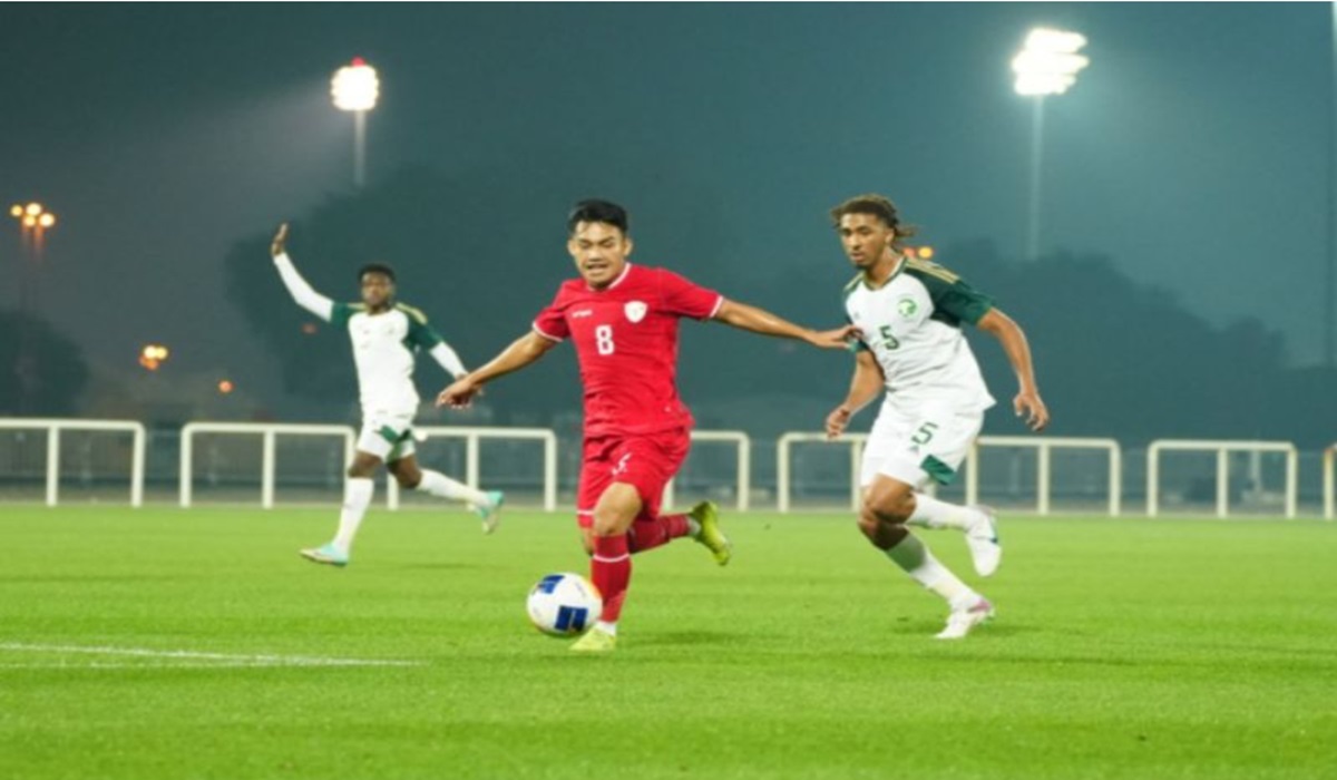 Laga uji coba antara timnas U-23 Indonesia dengan timnas Arab Saudi