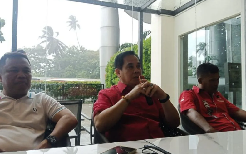 Adik kandung mantan Ketua KPK Antasari Azhar yakni Azwardy Azhar menyatakan siap maju di perhelatan Pilkada Belitung 2024.