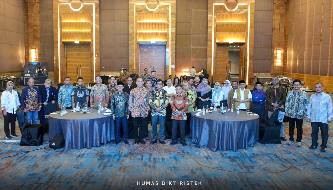 Program PKKPT disiapkan sebagai langkah strategis dalam mendorong peningkatan reputasi perguruan tinggi menuju World Class University. 