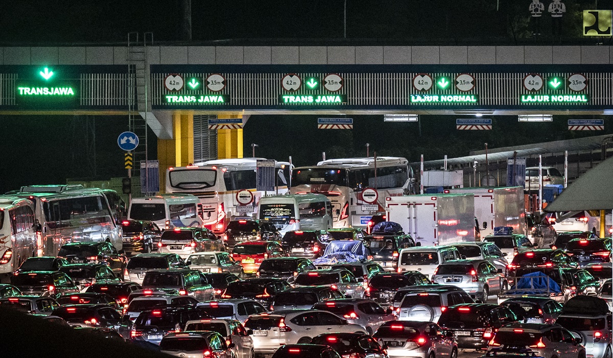 Bertambah Lagi, 3,2 Juta Pemudik Mobil Keluar Jabodetabek Lewat Tol