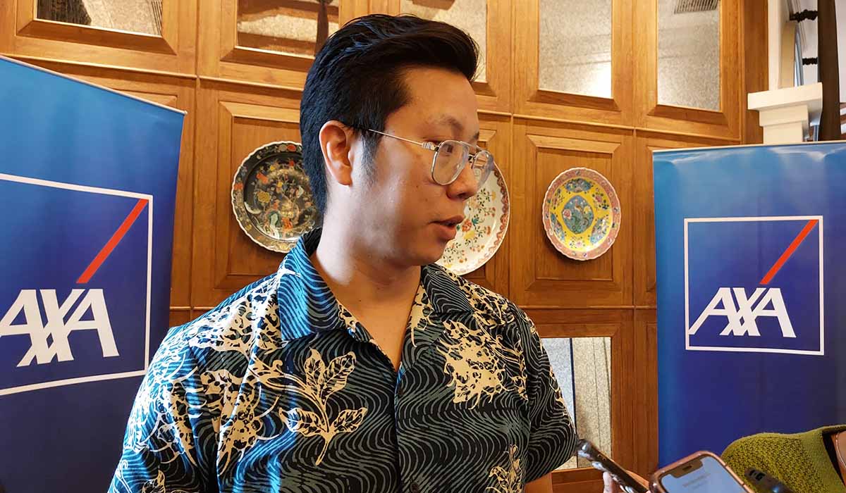 Chief Proposition & Alternate Distribution AXA Financial Indonesia Yudhistira Dharmawata.