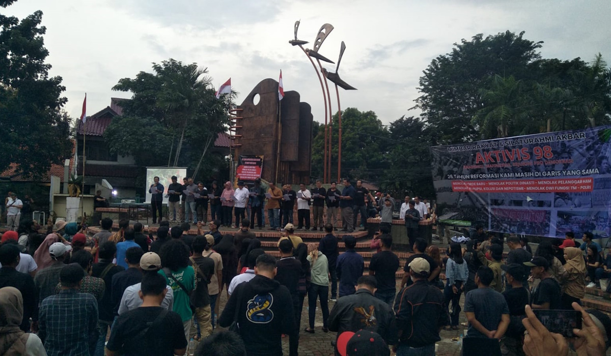 Aktivis reformasi 1998, akademikus, mahasiswa, dan pejuang pro demokrasi menggelar acara bertajuk “Mimbar Rakyat dan Silaturahmi Akbar”