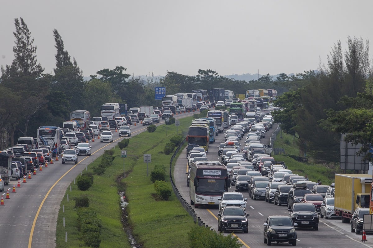 PT Jasa Marga (Persero) Tbk mencatat sebanyak 807.510 kendaraan meninggalkan wilayah Jabodetabek.