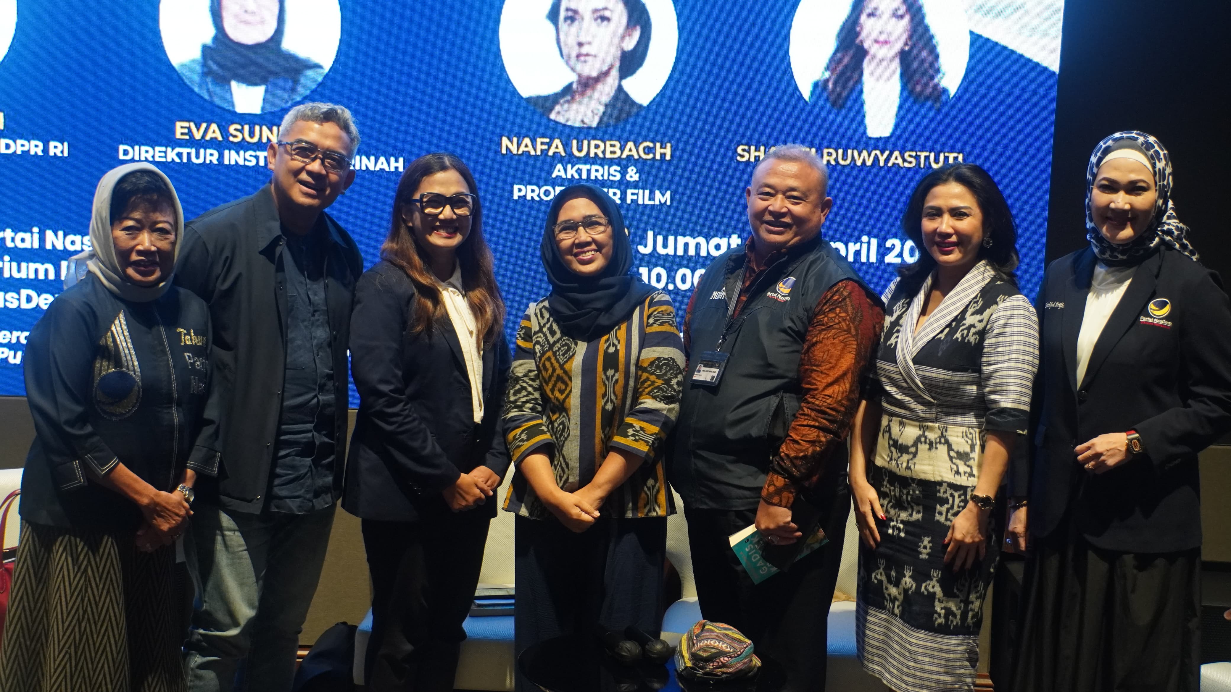 Acara Bedah Novel dan Film ‘Gadis Kretek’ di Auditorium Perpustakaan Panglima Itam, NasDem Tower