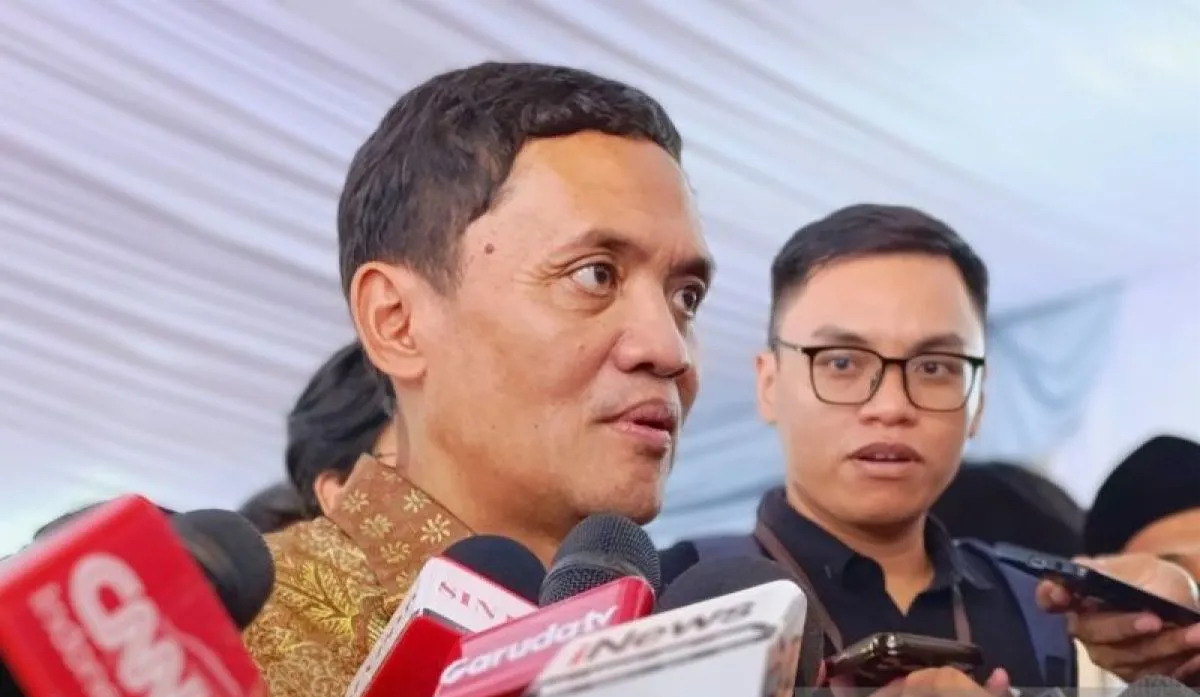 Waketum Partai Gerindra Habiburokhman saat ditemui di kediaman Ketua Harian DPP Partai Gerindra Sufmi Dasco Ahmad, Jakarta, Kamis (11/04).