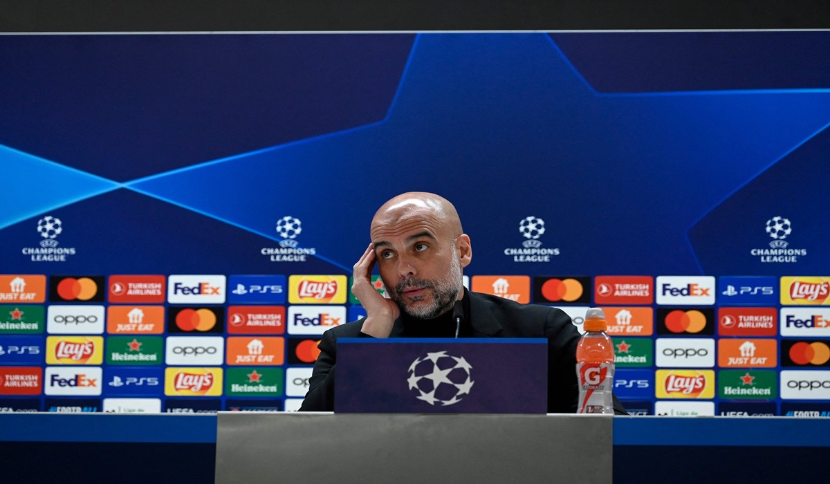 Pelatih Manchester City Pep Guardiola dalam konferensi pers menjelang leg pertama perempat final Liga Champions melawan Real Madrid.