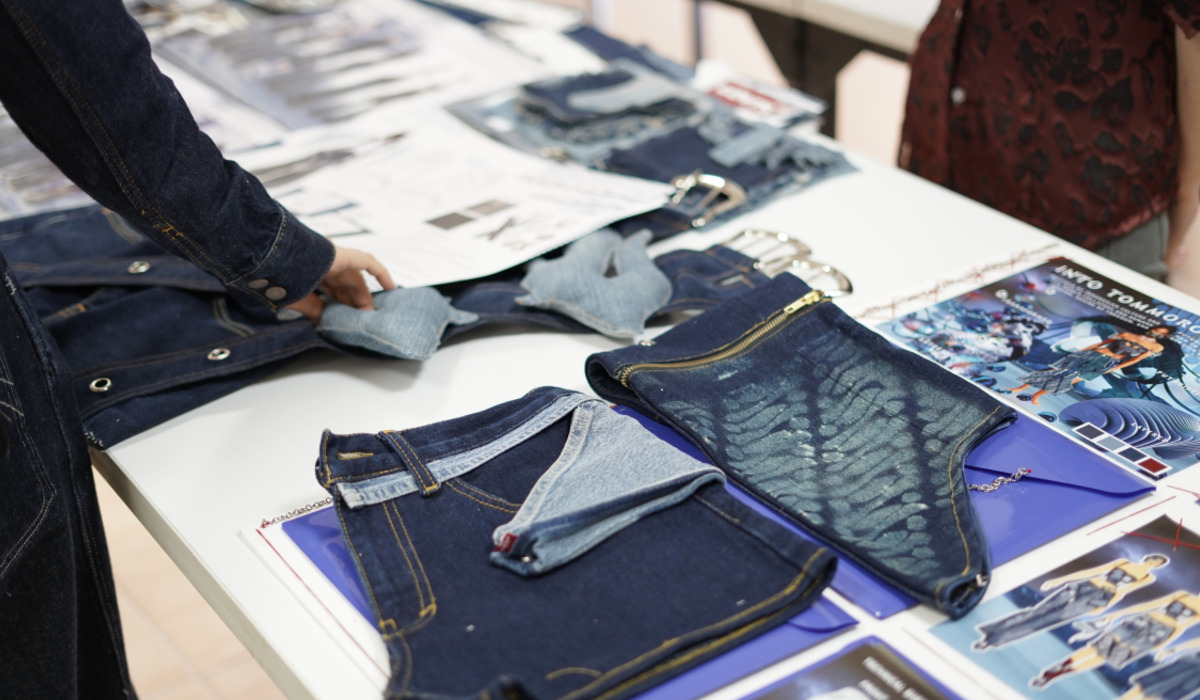 Koleksi kolaborasi Esmod Jakarta dengan Levi's Indonesia.