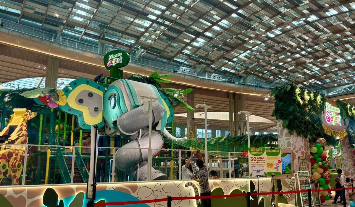 Living World Kota Wisata Cibubur.