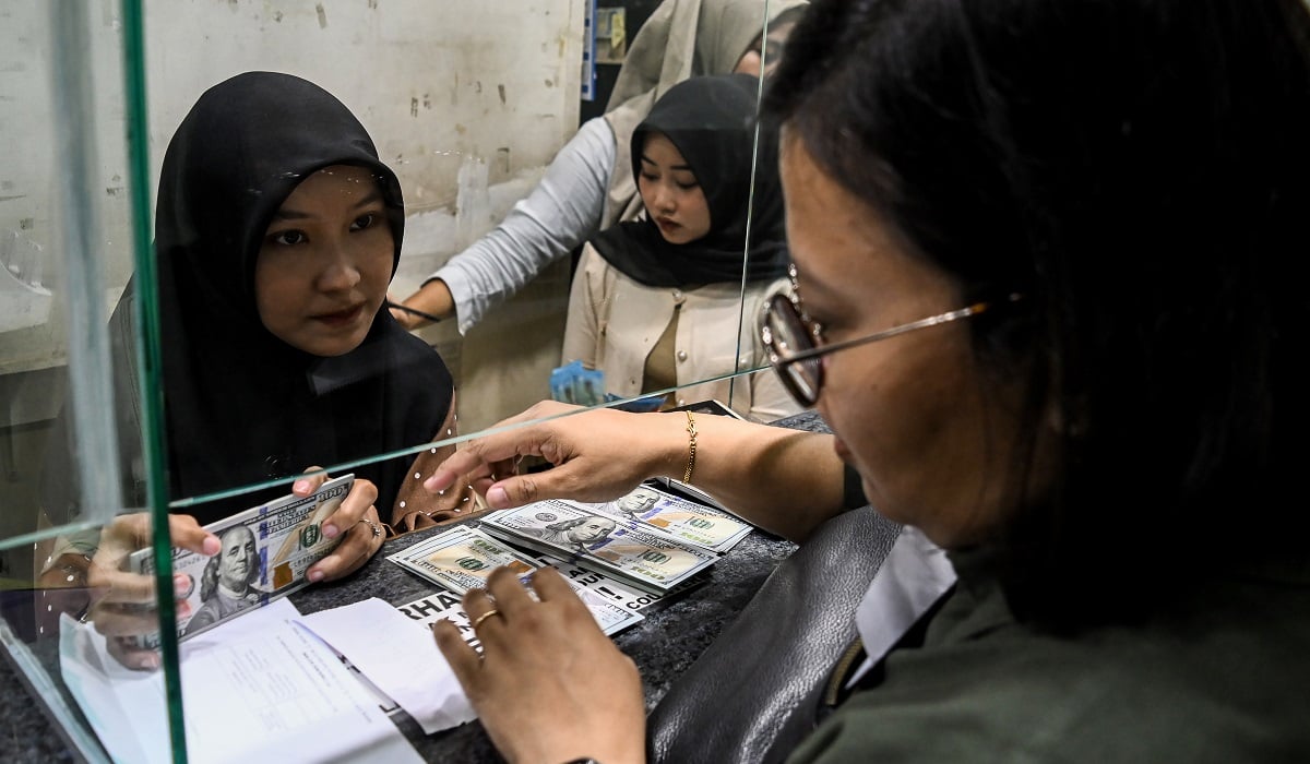 Menko Airlangga Sebut Penurunan Nilai Tukar Rupiah tidak Sedalam Negara Lain