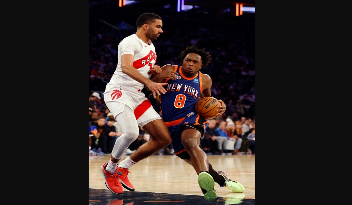 Pebasket Toronto Raptors Jontay Porter (kiri)