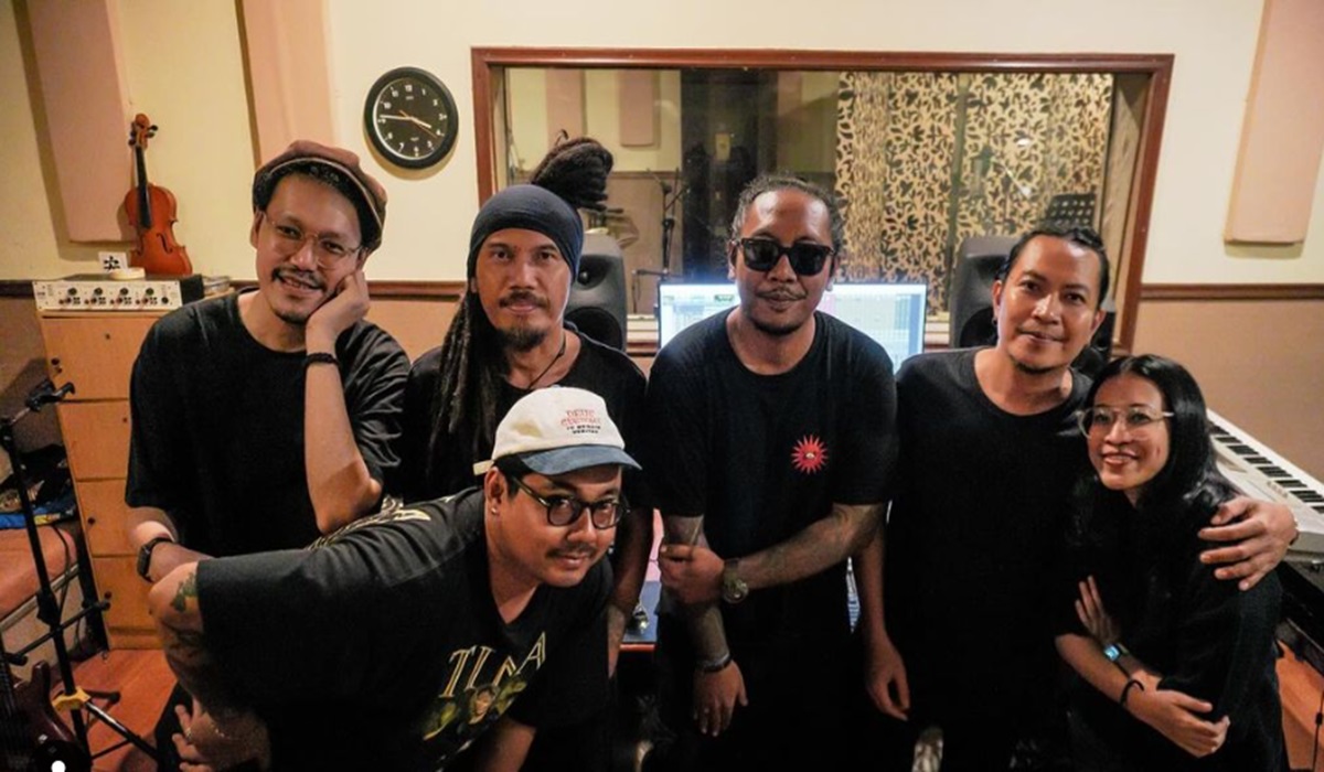 Kolaborasi Endah n Rhesa dan Navicula