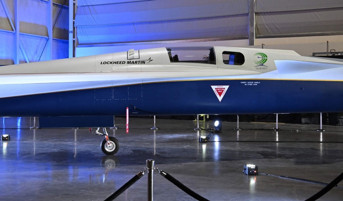 Jet supersonik eksperimental X-59 milik NASA dan Lockheed Martin diluncurkan pada upacara peluncuran di Palmdale, California.
