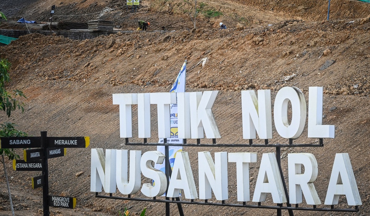 Tony Blair dan Jokowi Bahas Rencana Proyek EBT di IKN