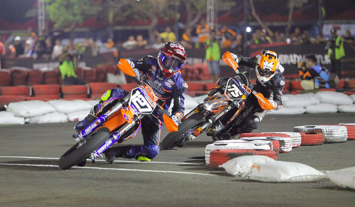 Supermoto Race.