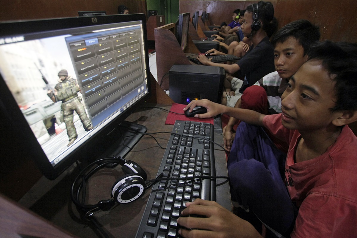 Pemerintah tengah menyelesaikan Perpres tentang perlindungan anak dari game online sebagai respons maraknya kriminalitas