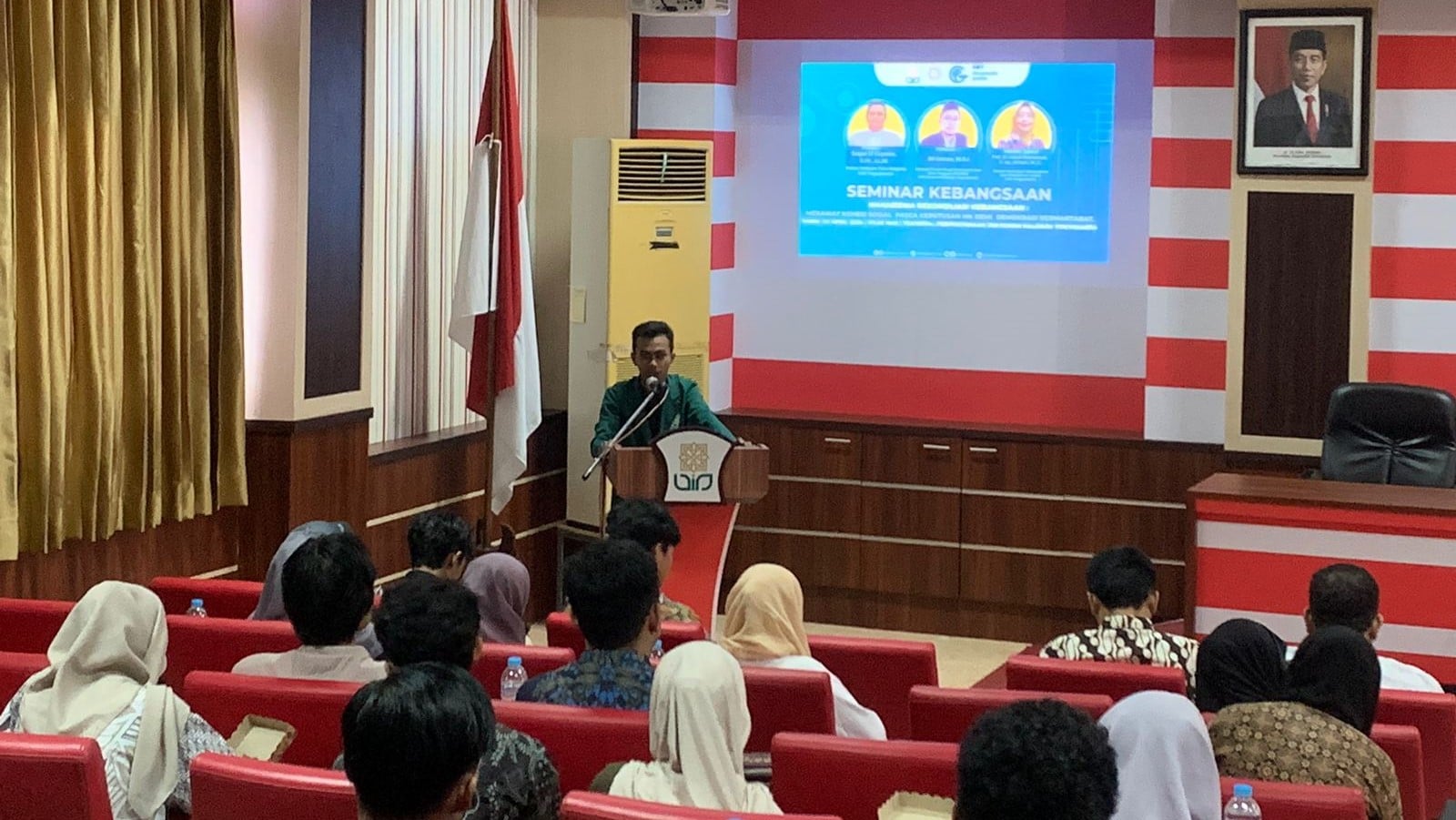  Dewan Eksekutif Mahasiswa (Dema) UIN Sunan Kalijaga Yogyakarta menggelar seminar penguatan literasi politik mahasiswa pasca-Pemilu 2024.