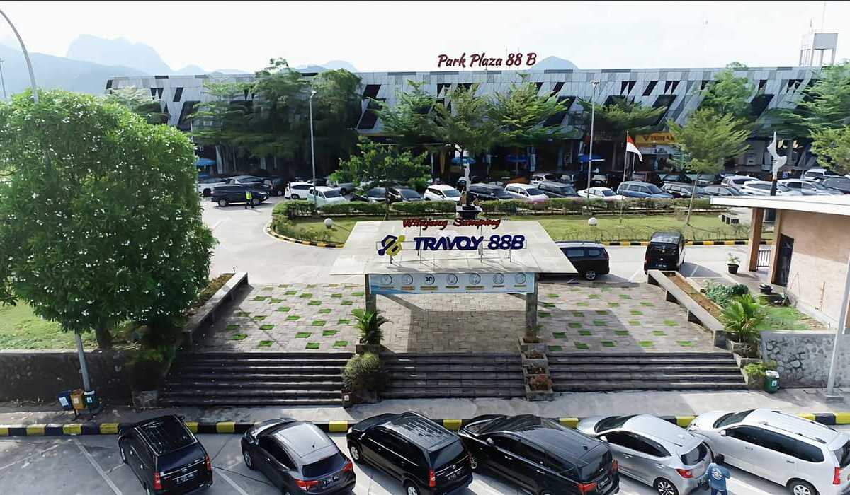 Rest Area Park plaza 88 B Tol Purbaleunyi.