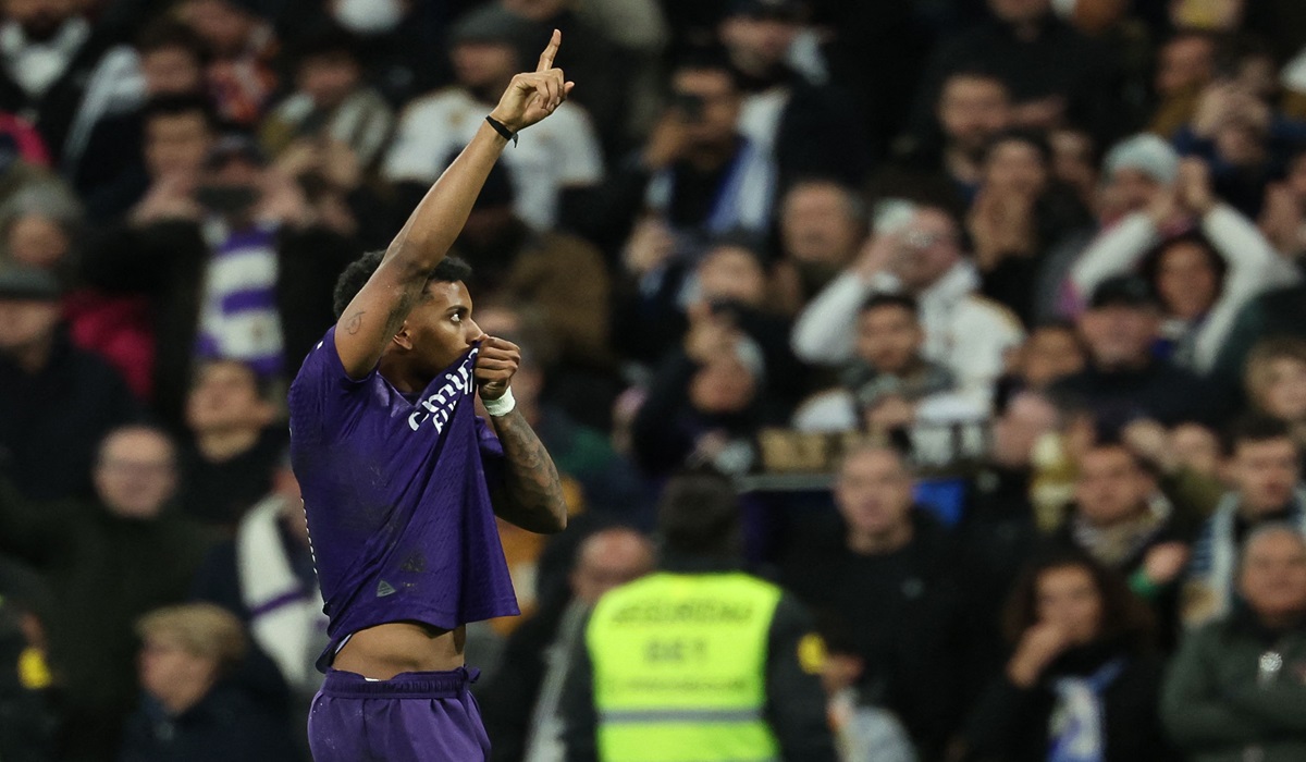 Penyerang Real Madrid Rodrygo melakukan selebrasi usai mencetak gol ke gawang Athletic Bilbao di laga La Liga.