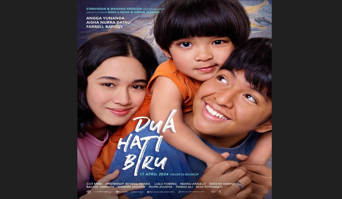 Poster film Dua Hati Biru