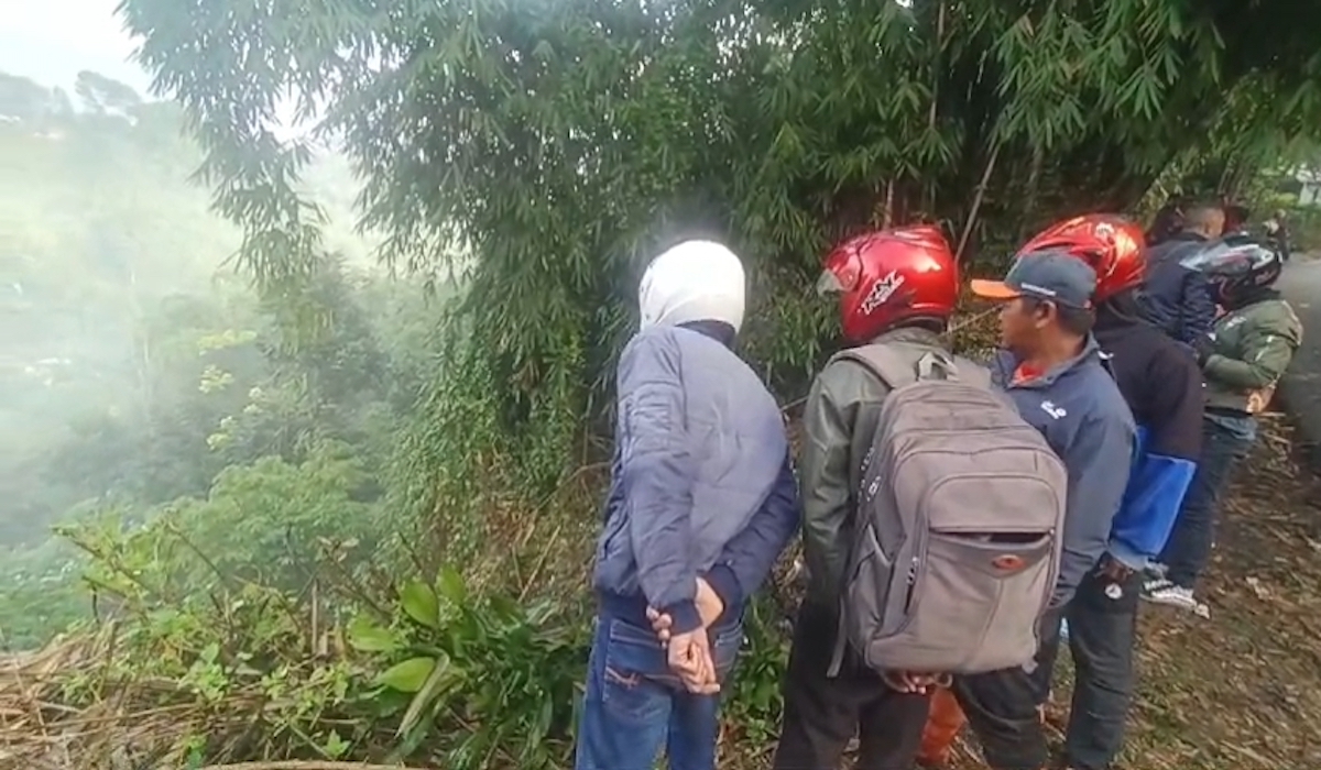 Ilustrasi dentuman dari perut bumi di Lembang