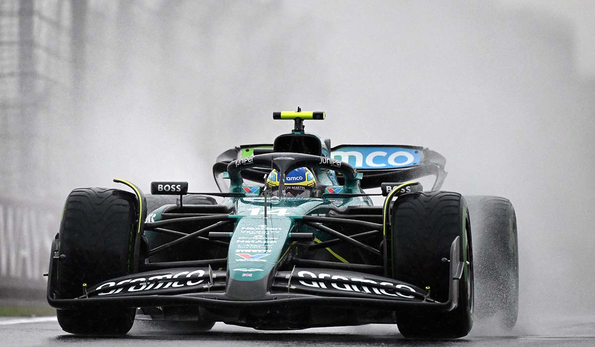 Pembalap Aston Martin Fernando Alonso.