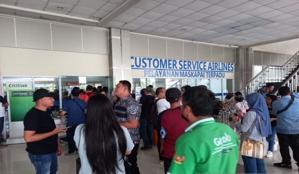 Situasi di Bandara Samrat Manado, Selasa (30/4/2024).