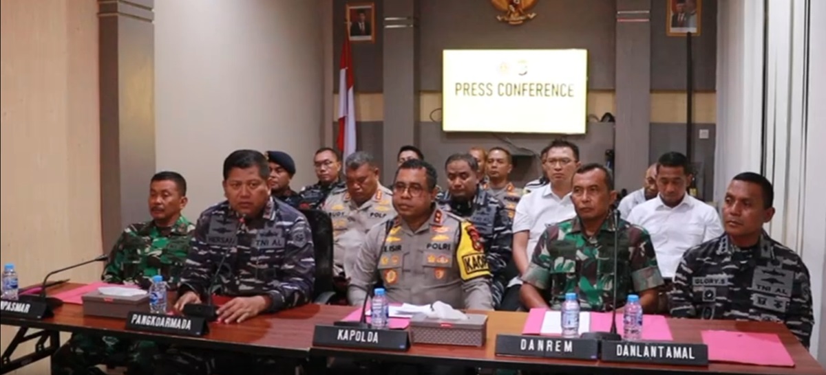Jajaran TNI AL dan Polri meminta maaf kepada masyarakat Sorong.