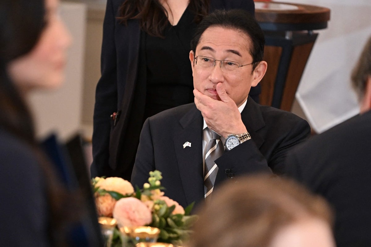 Perdana Menteri Jepang Fumio Kishida meminta warga Amerika untuk mengatasi 