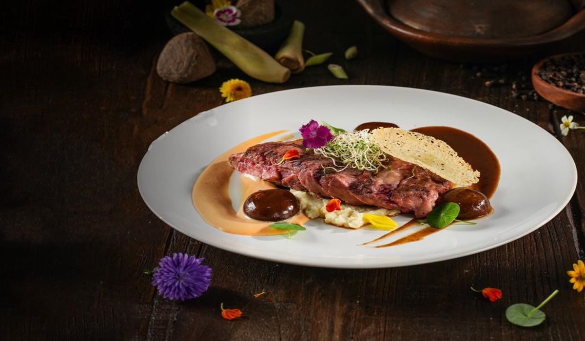menu dari Steak Hotel by Holycow!, Wagyu Rawon Steak
