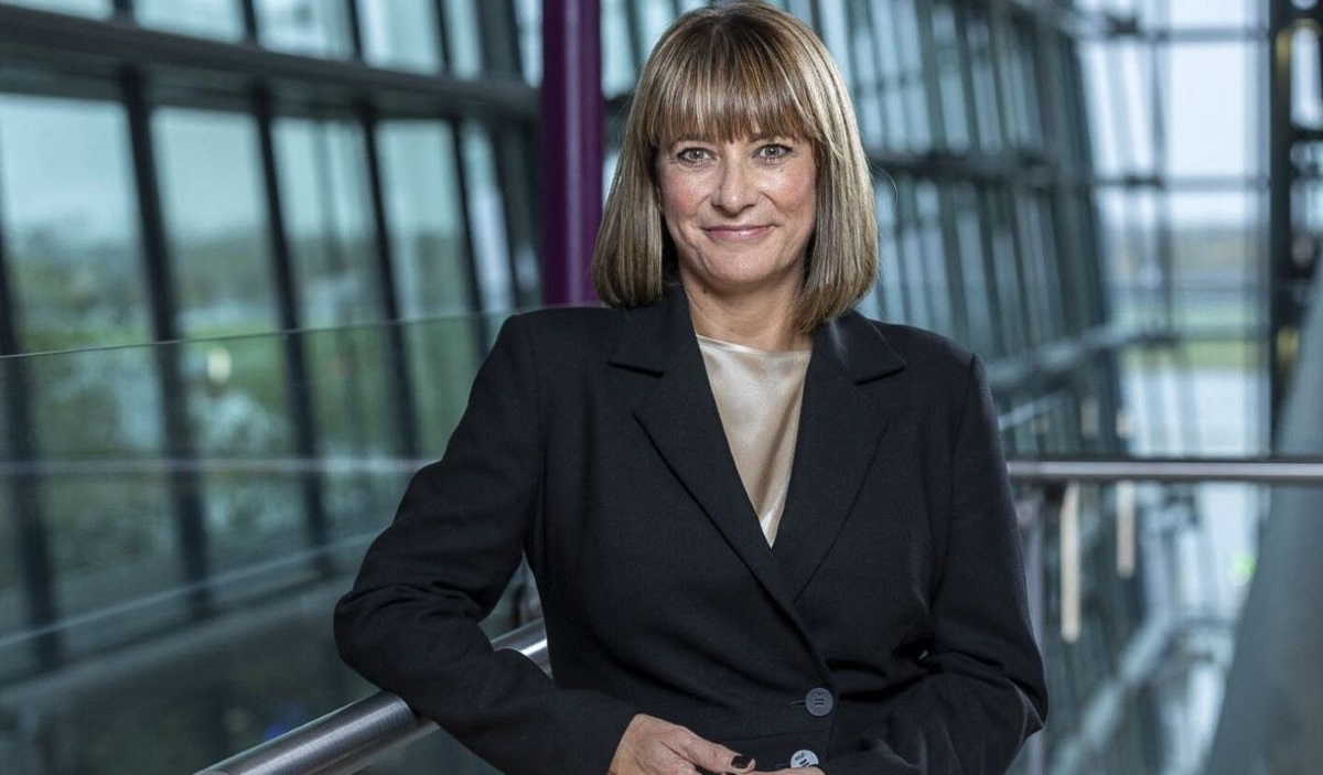 CEO baru Royal Mail Group, Emma Gilthorpe.