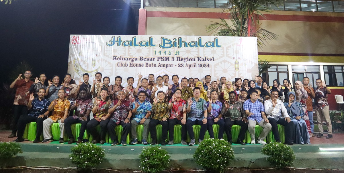 Perkebunan Sinarmas 3 (PSM 3) Region Kalimantan Selatan penyerahan penghargaan kepada pemanen terbaik di region tersebut.