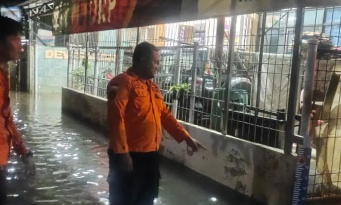 Banjir rendam beberapa rumah di Bekasi