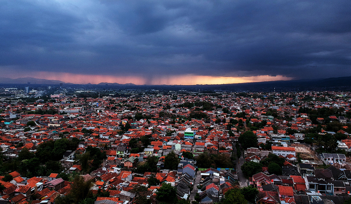 BMKG Ingatkan Cuaca Ekstrem saat Libur Lebaran di Jawa Barat