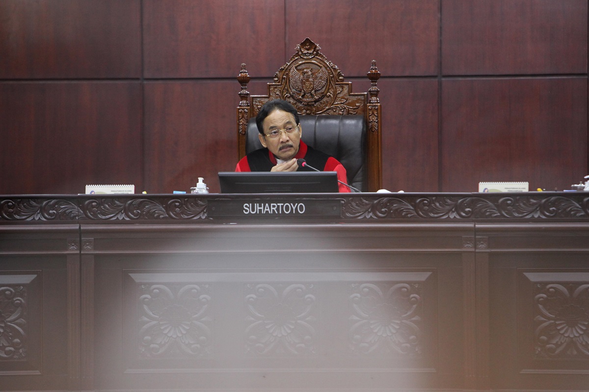 SKP Bidang Hukum Dini Shanti Purwono mengatakan para menteri tidak perlu izin dari Presiden sebagai saksi di Mahkamah Konstitusi.