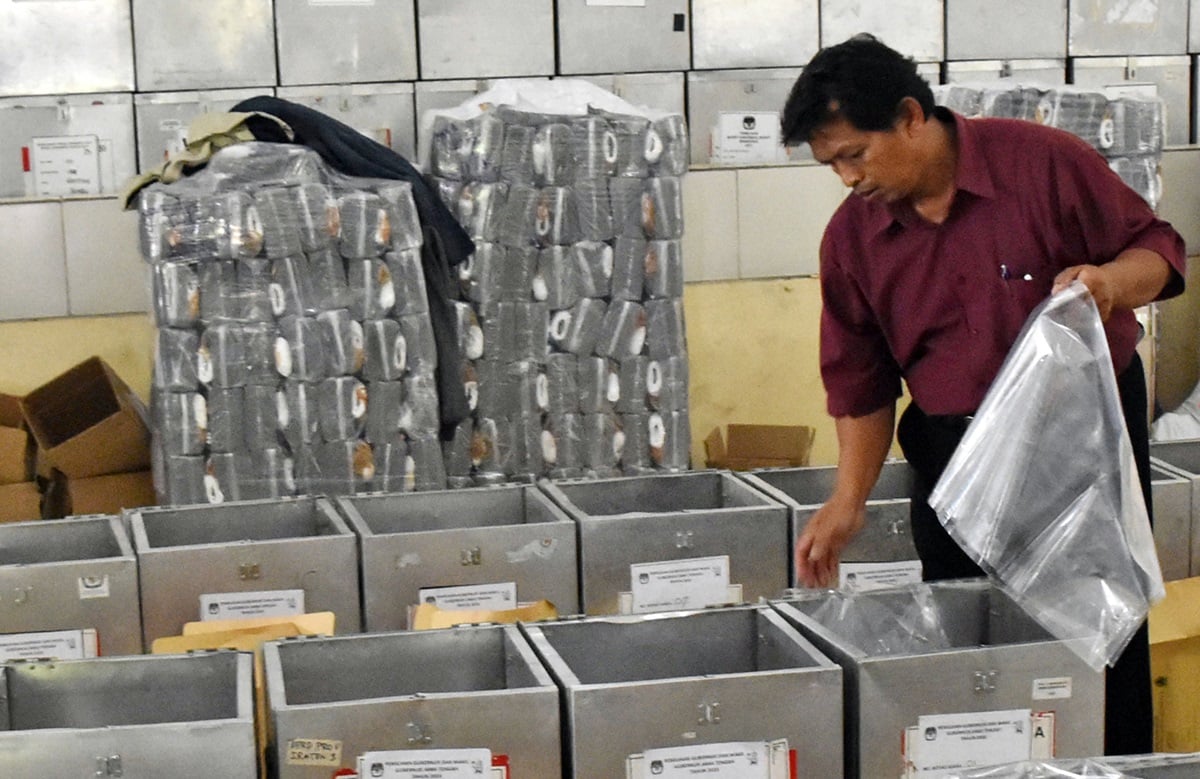 KPU Jawa Tengah bersiap untuk menggelar pemilihan gubernur dan wakil gubernur pada 27 November 2024. 