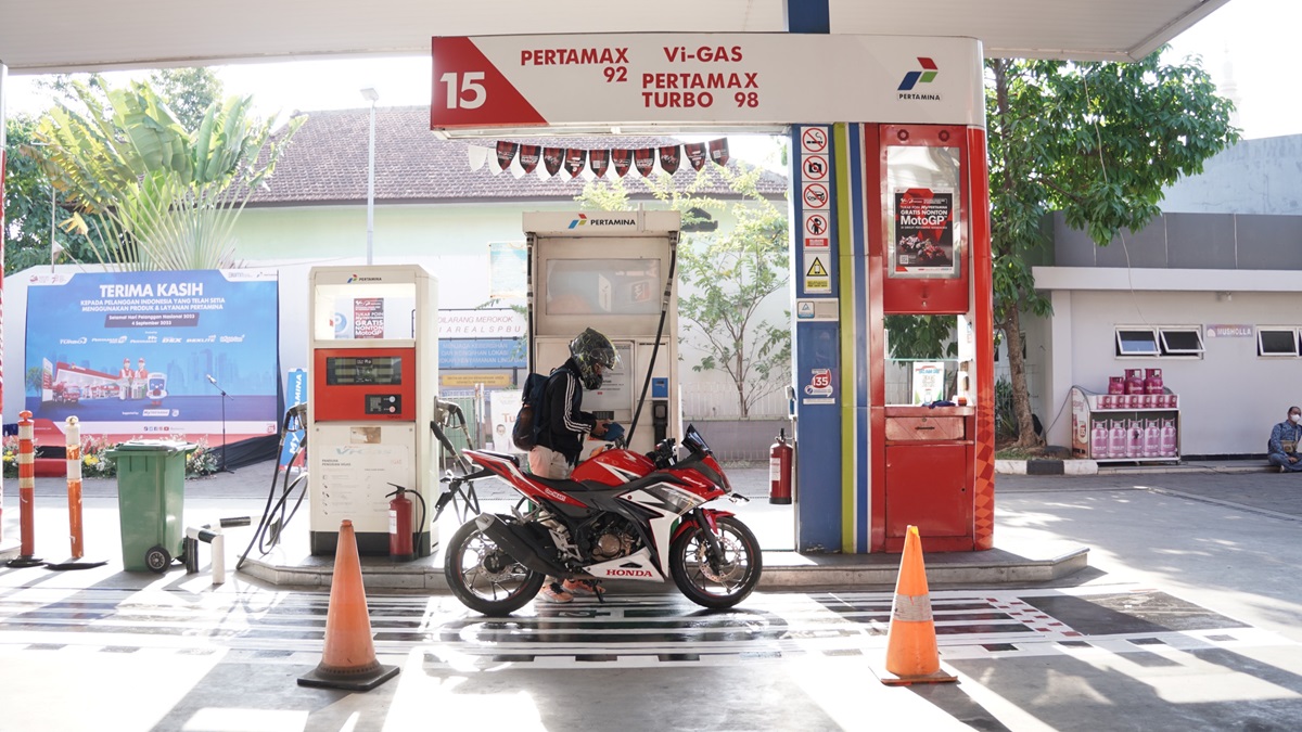 Selama masa mudik Idul Fitri 1445 H, PT Pertamina Patra Niaga mencatat lonjakan BBM terutama Pertamax Turbo yang mencapai 90,7%