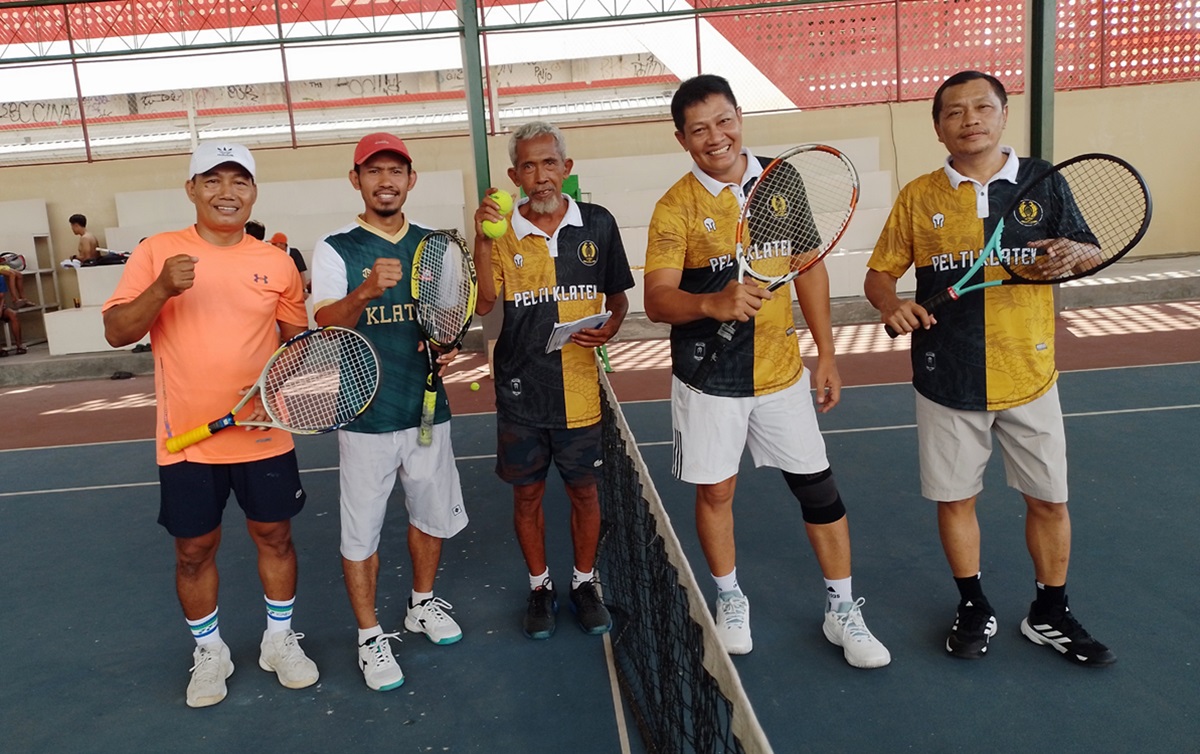 Pelti Klaten, Jawa Tengah, mengadakan acara halal bihalal dan fun game di GOR Gelarsena Klaten. Acara diikuti 10 klub tenis dan pemain tenis