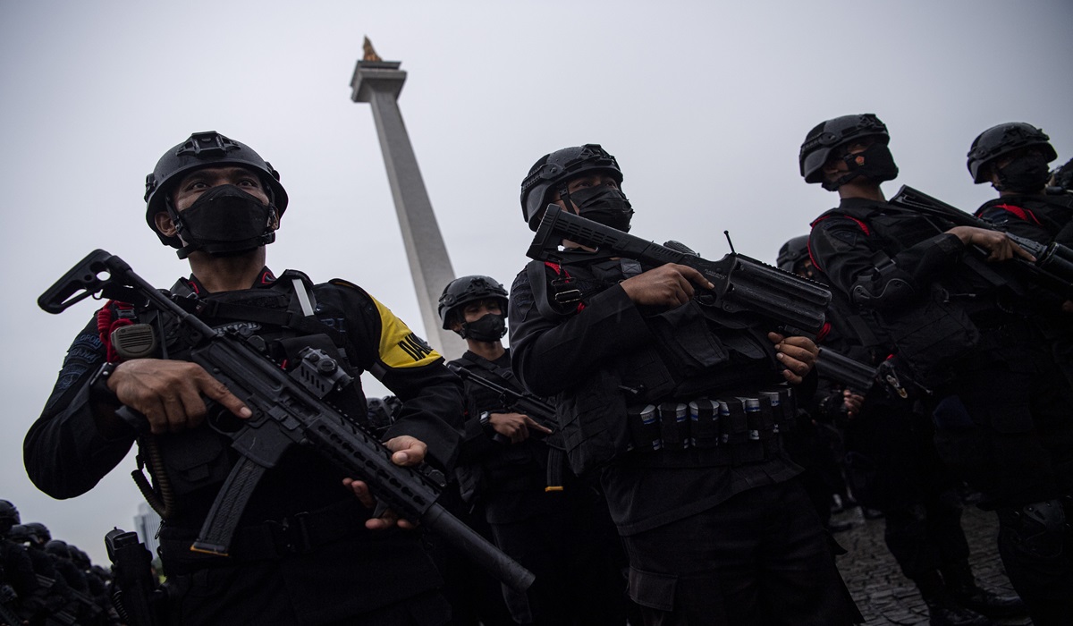Ilustrasi--Anggota Brimob mengikuti apel gelar pasukan Operasi Ketupat 2022 di Silang Monas, Jakarta, Jumat (22/4/2022).