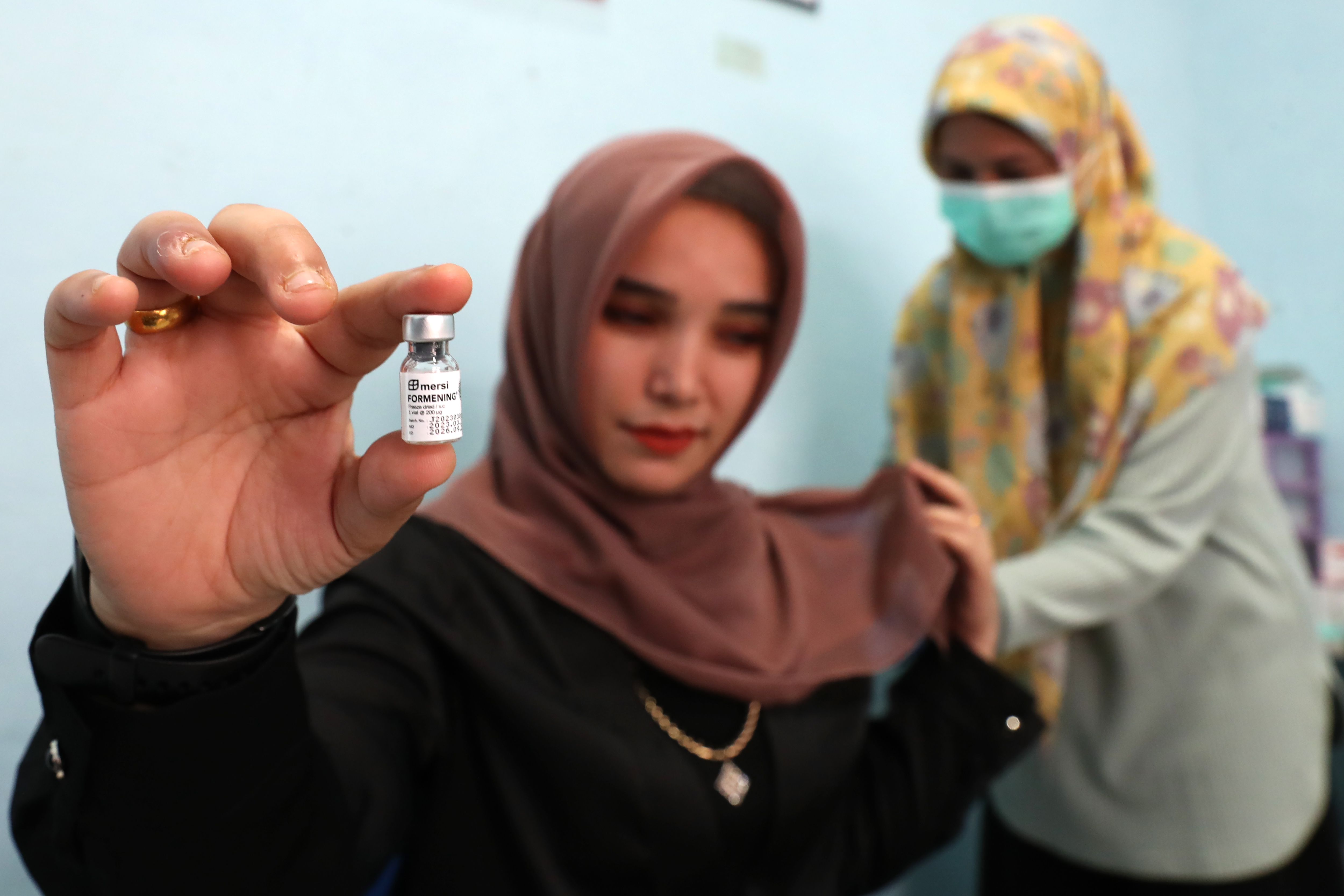 Petugas Penyelenggara Ibadah Haji (PPIH) melakukan gladi posko layanan operasional haji 1445H/ 2023 M di Jakarta, Selasa (26/3/2023).