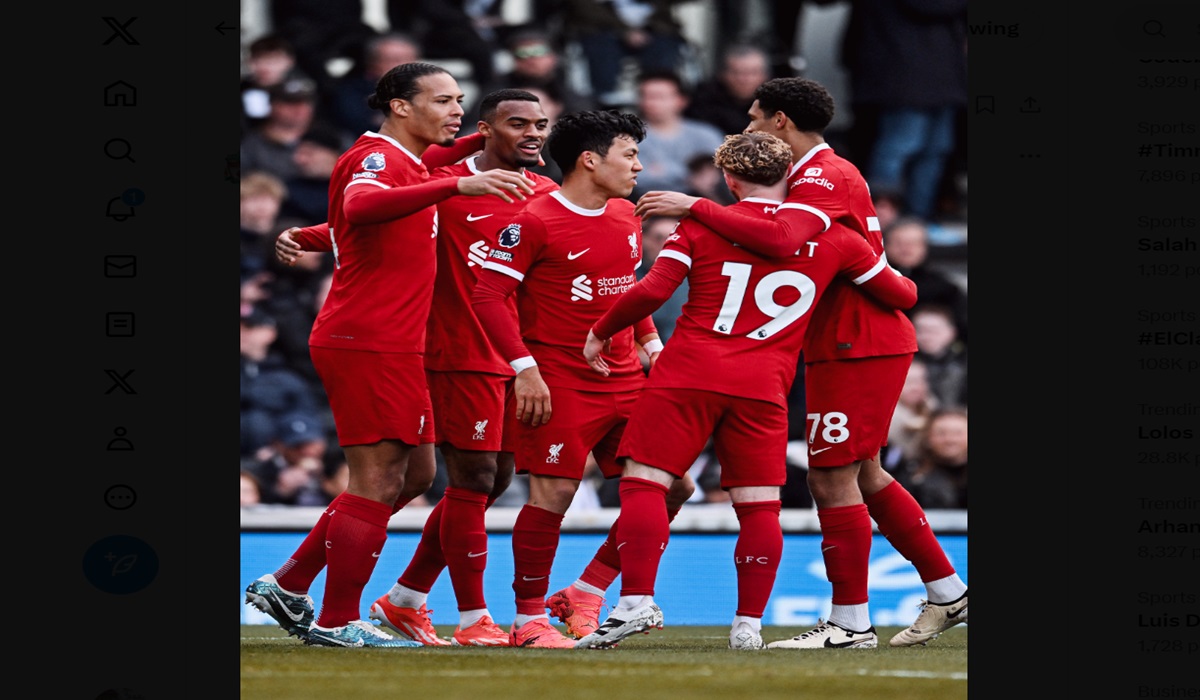 Para pemain Liverpool melakukan selebrasi usai mencetak gol ke gawang Fulham di laga Liga Primer Inggris.