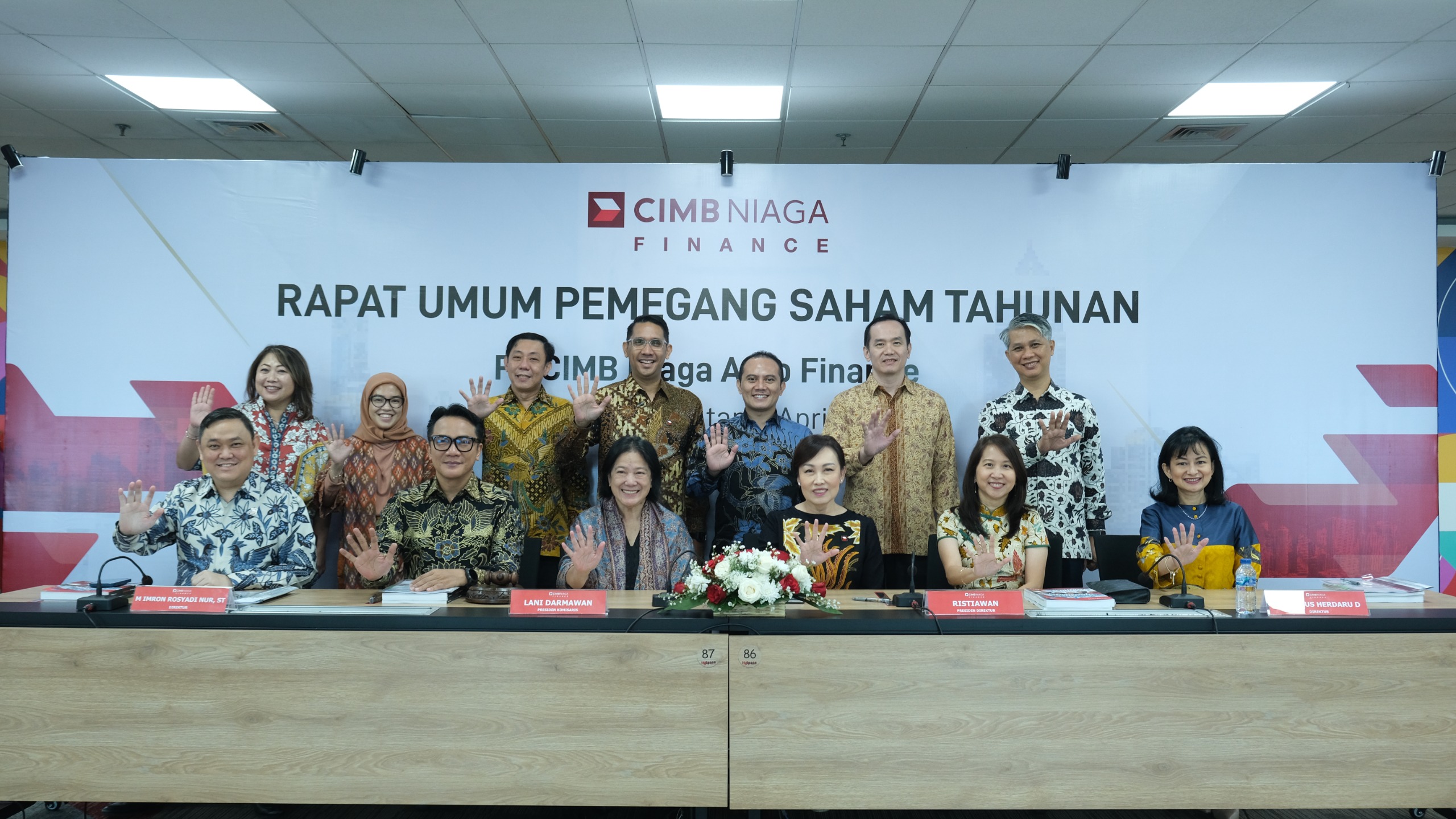 RUPST CIMB Niaga sepakat membagikan dividen tunai Rp129,64 miliar.