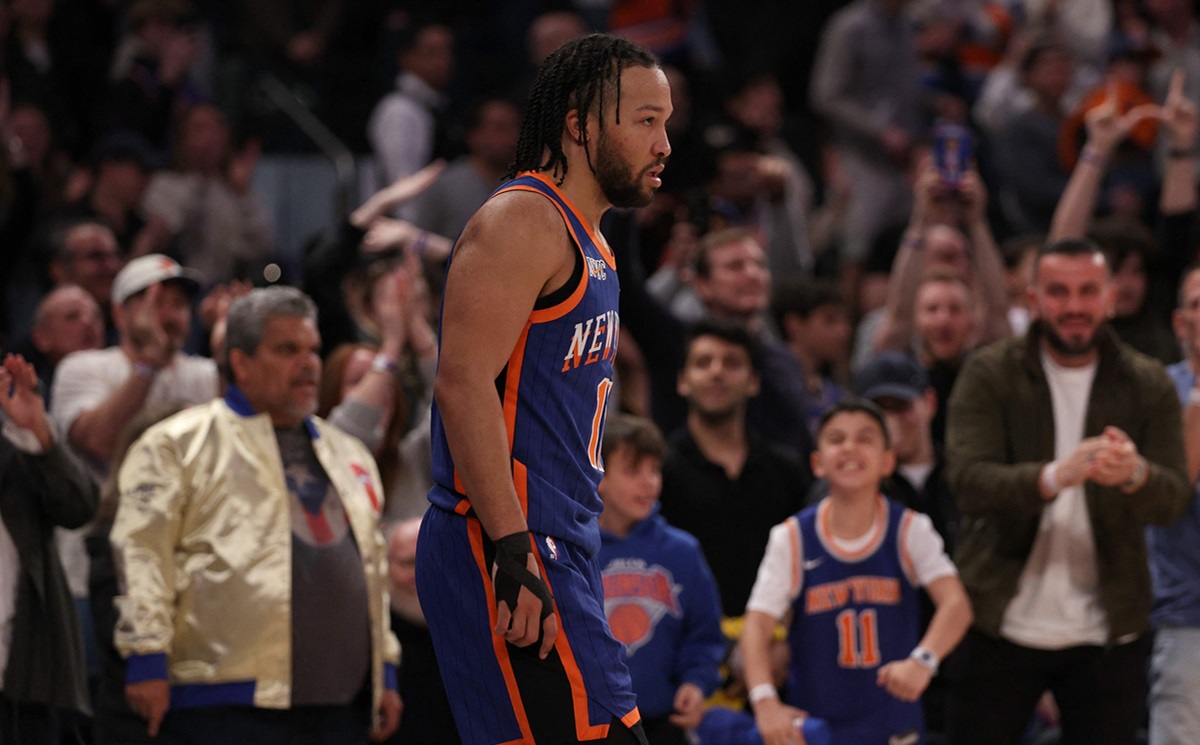 New York Knicks berhasil membalikkan keadaan dalam 27,4 detik terakhir untuk mengalahkan Philadelphia 76ers dengan skor 104-101