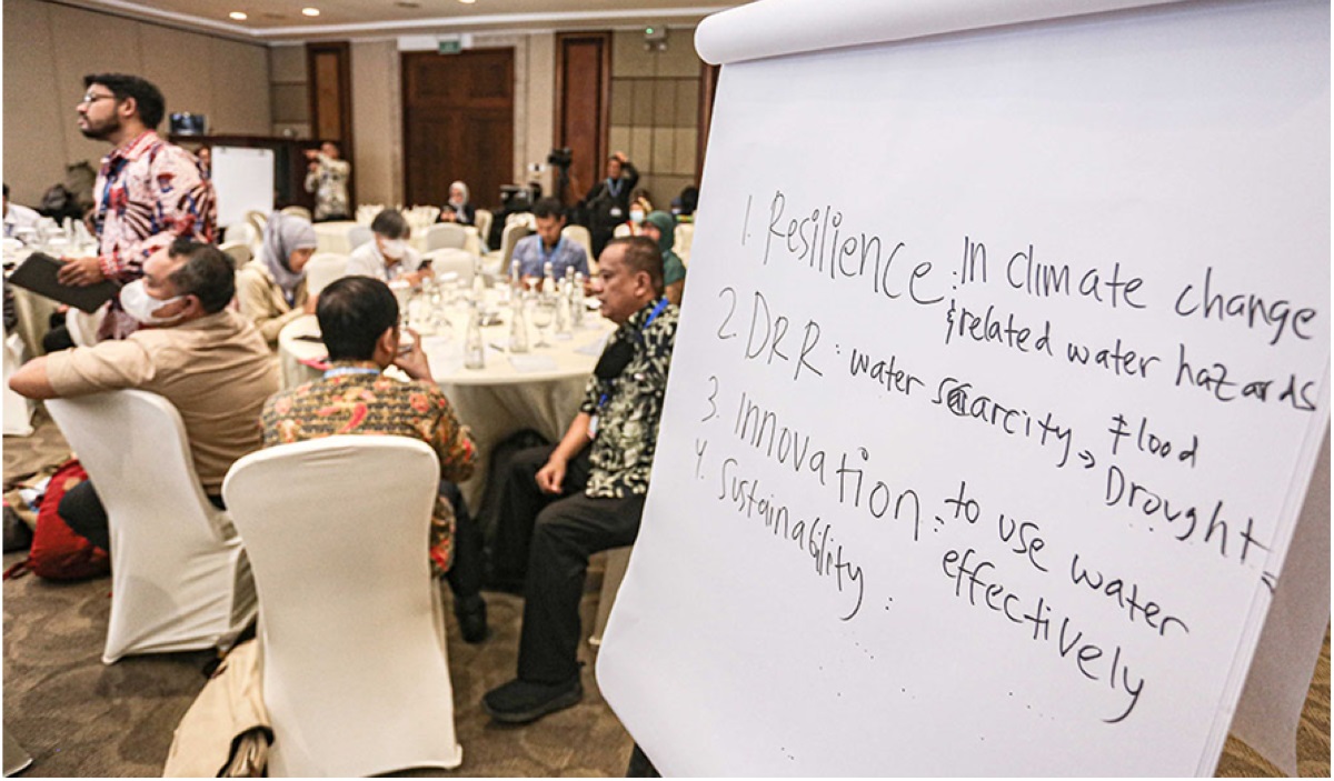 Sejumlah peserta berdiskusi pada sesi Diskusi Grup Thematic Process Break-Out saat acara The 10th World Water Forum Kick-Off Meeting.