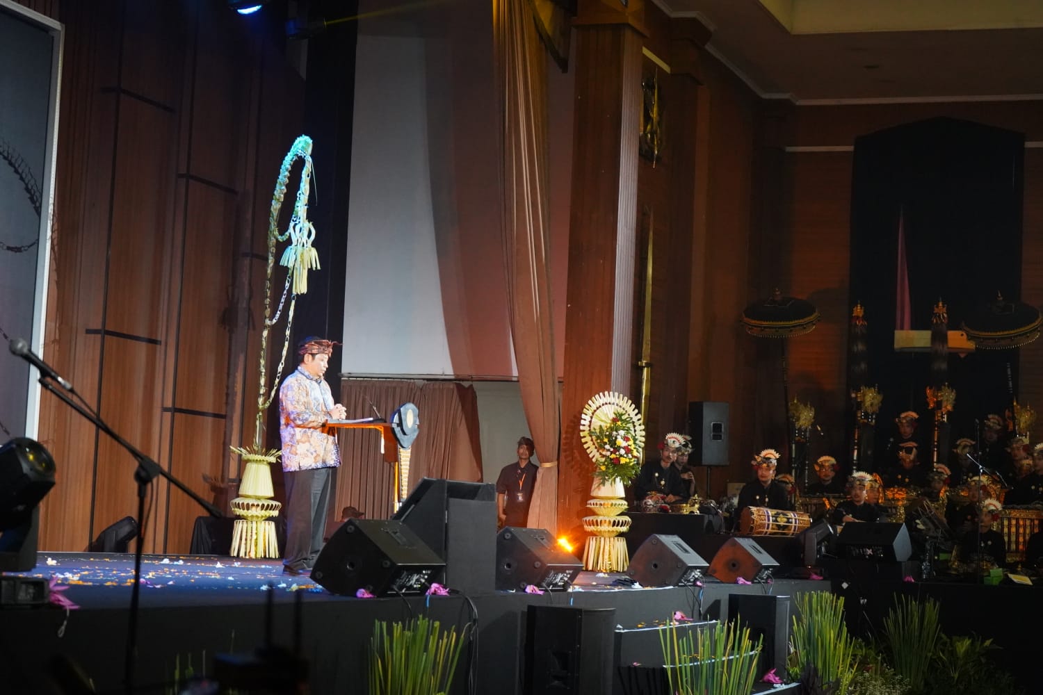 Sekretaris Jenderal Kementerian Agama M Ali Ramdhani  memberikan sambutan.