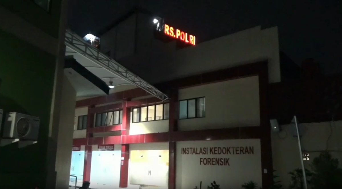 Jenazah Brigadir RA telah diambil pihak keluarga untuk dimakamkan di Manado, Sulawesi Utara.