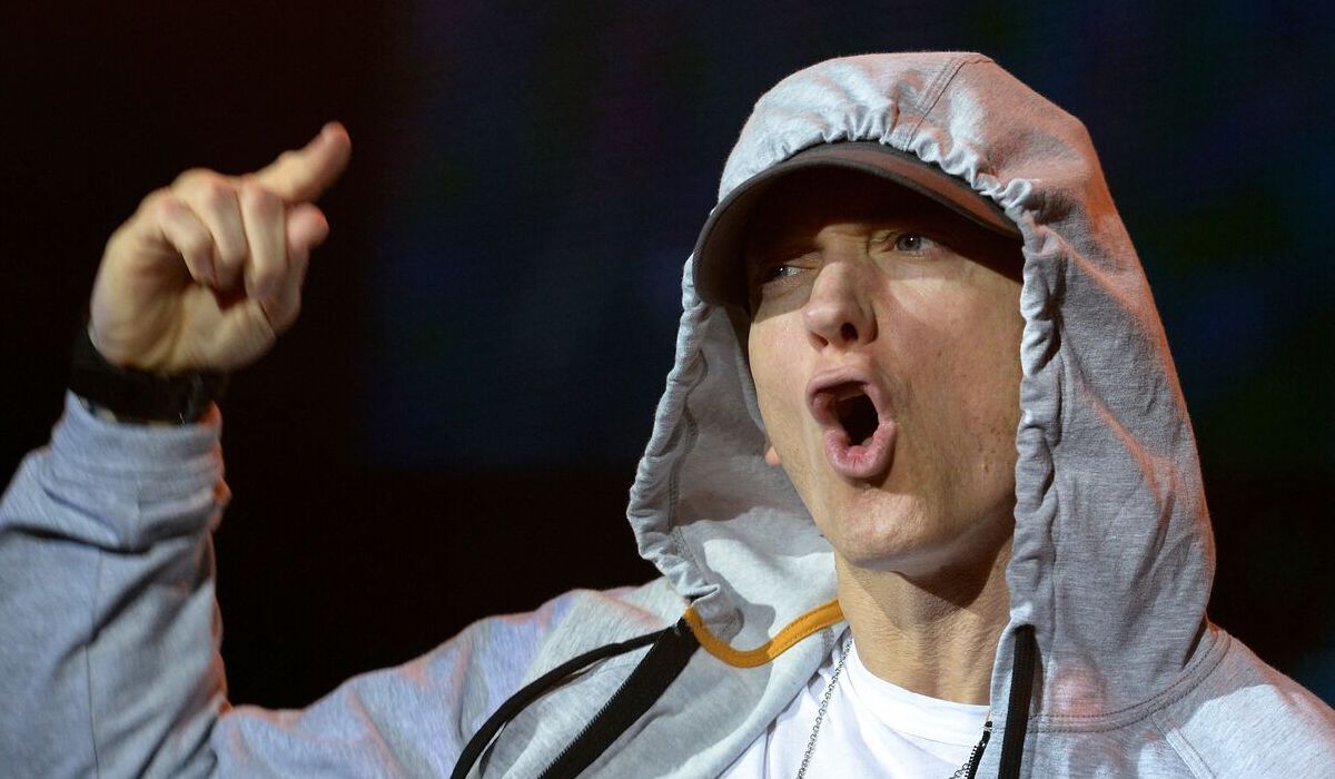 RAPPER asal Amerika, Eminem.
