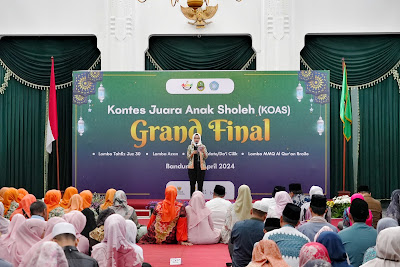 Ketua PKK Jawa Barat, Amanda Soemedi, saat menghadiri grand final Koas di Gedung Sate, Bandung, kemarin.