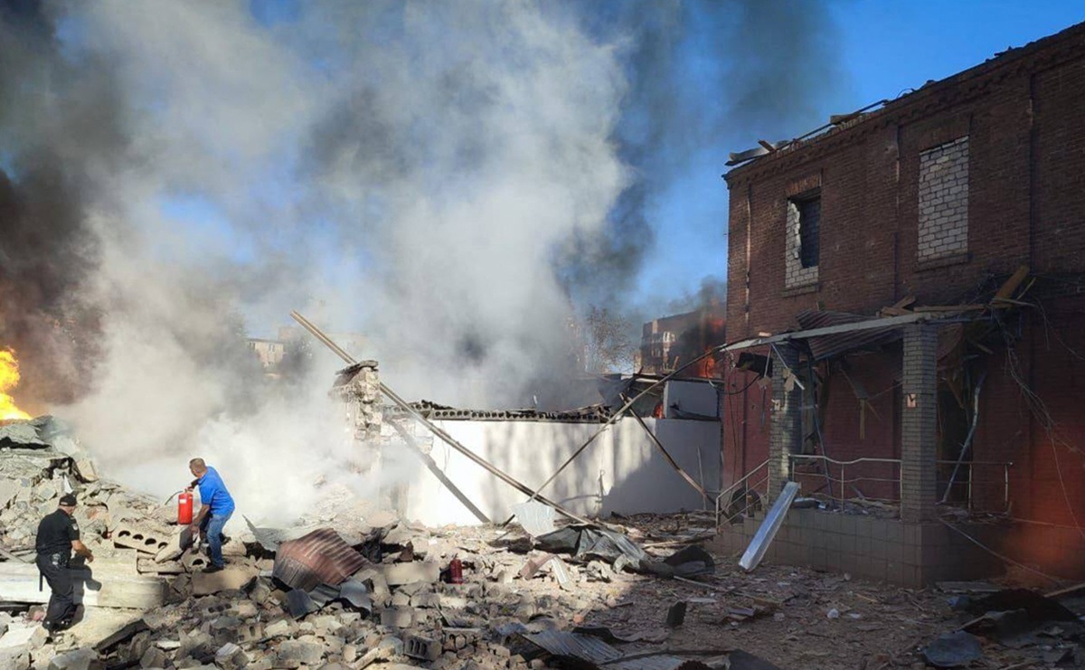 3 Tewas dan 20 Terluka dalam Serangan Rusia di Ukraina Selatan