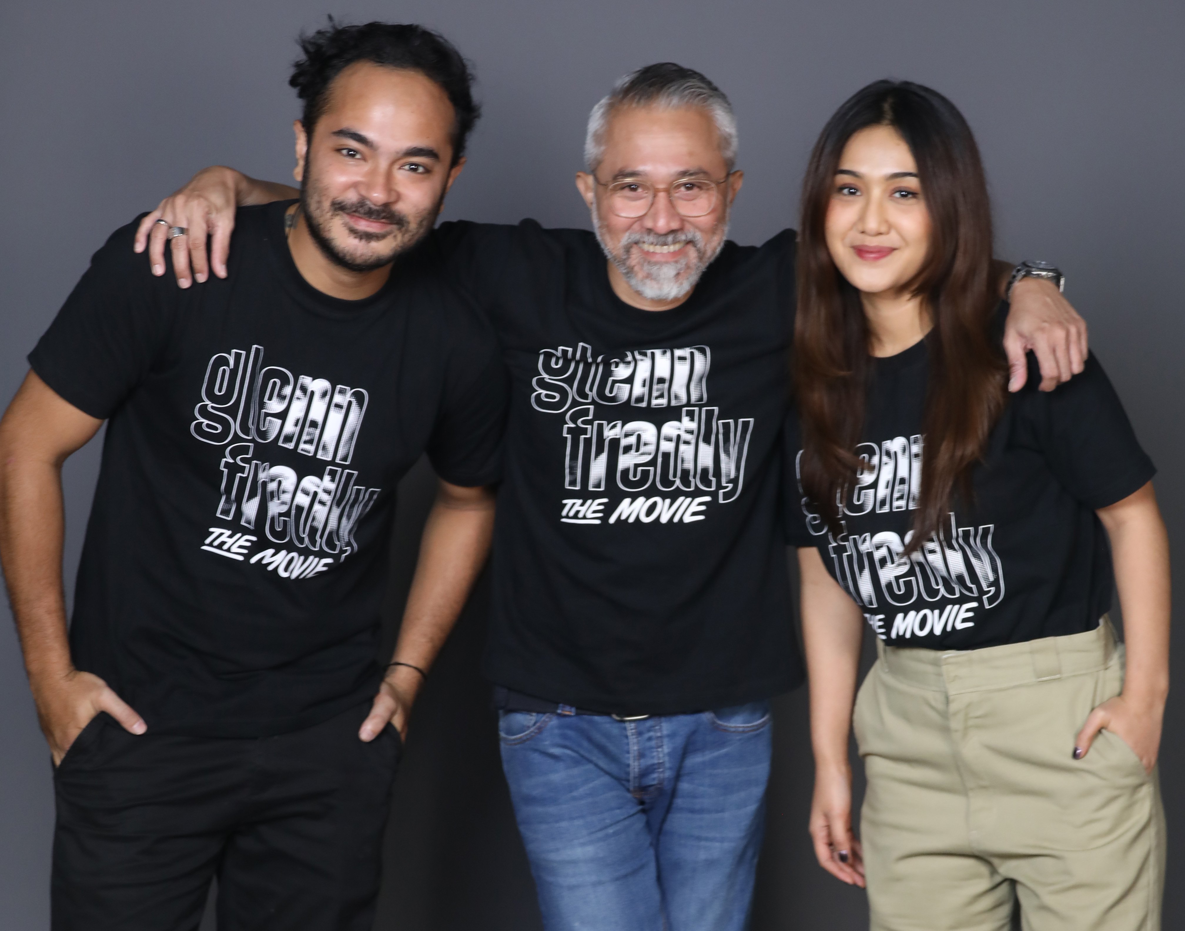 Artis Martino Lio, Lukman Sardi, Zulfa Maharani, seusai diwawancarai Media Indonesia terkait film biopik Glenn Fredly The Movie di Jakarta